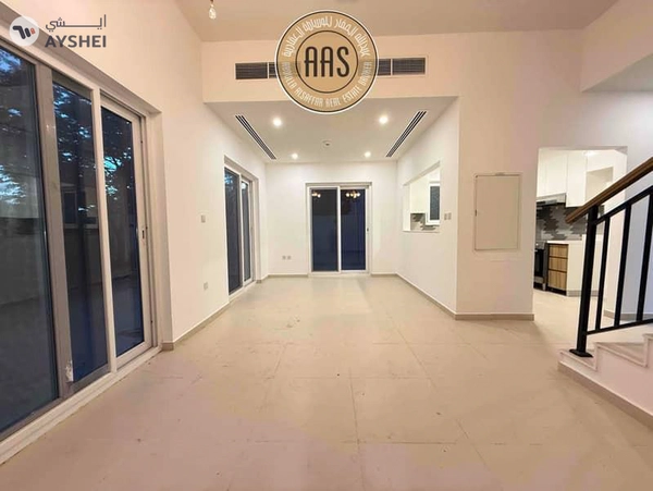 Hot Property ! 4Bedroom Townhouse Villa Available For Rent in Villanova