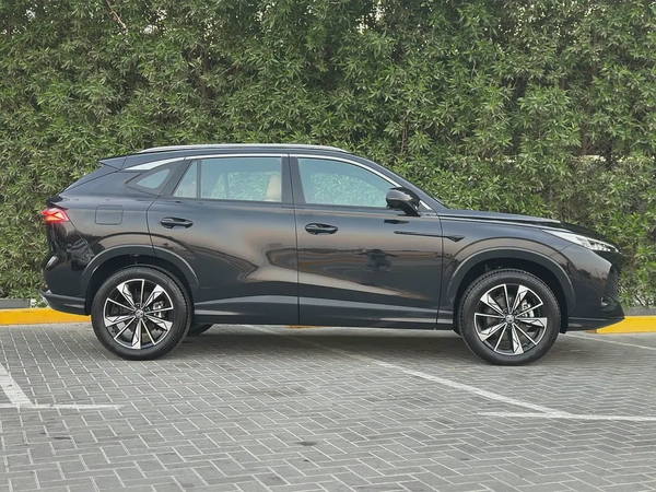 MG l HS LUXURY 2025 I GCC I FULL OPTION