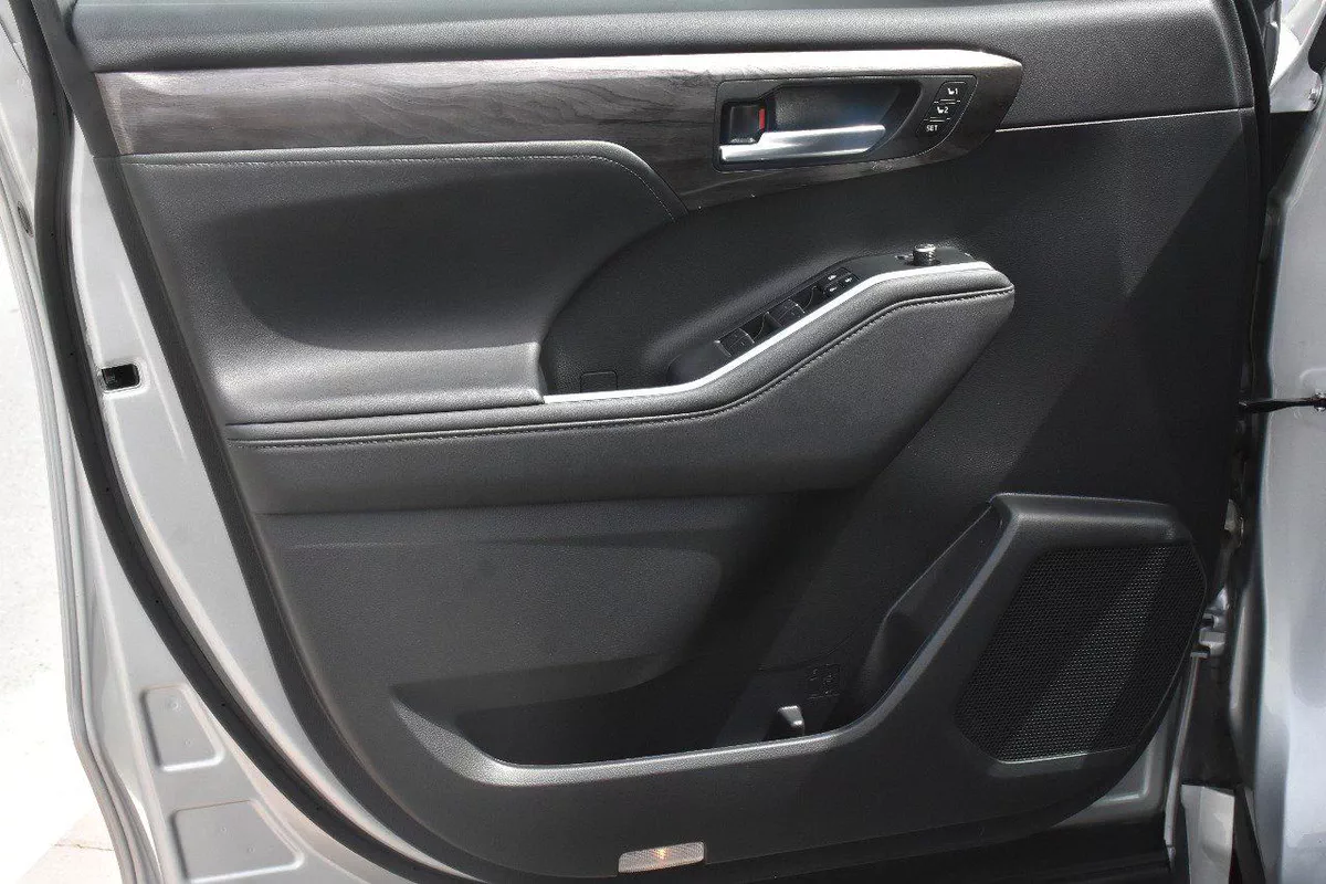 NEW LANTU FREE PHEV 2022 | SILVER LIKE-14-14