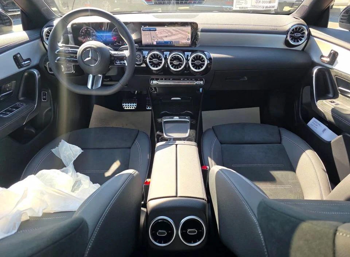 Mercedes Benz CLA 200 AMG Under Agency Warranty 2026 GCC - AED 175,000-9-9