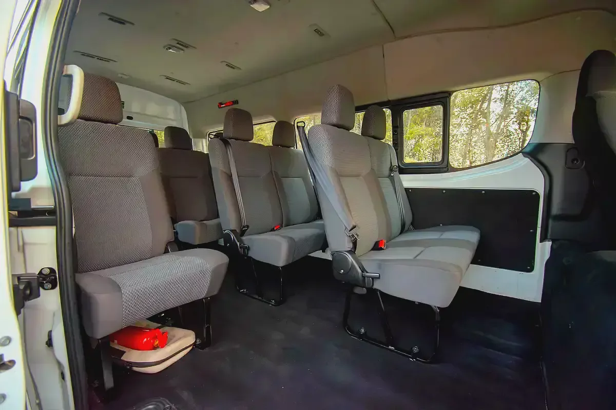 High-Roof 13-Seater Passenger Van | Automatic | GCC Specs | Ref#N85175-12-12