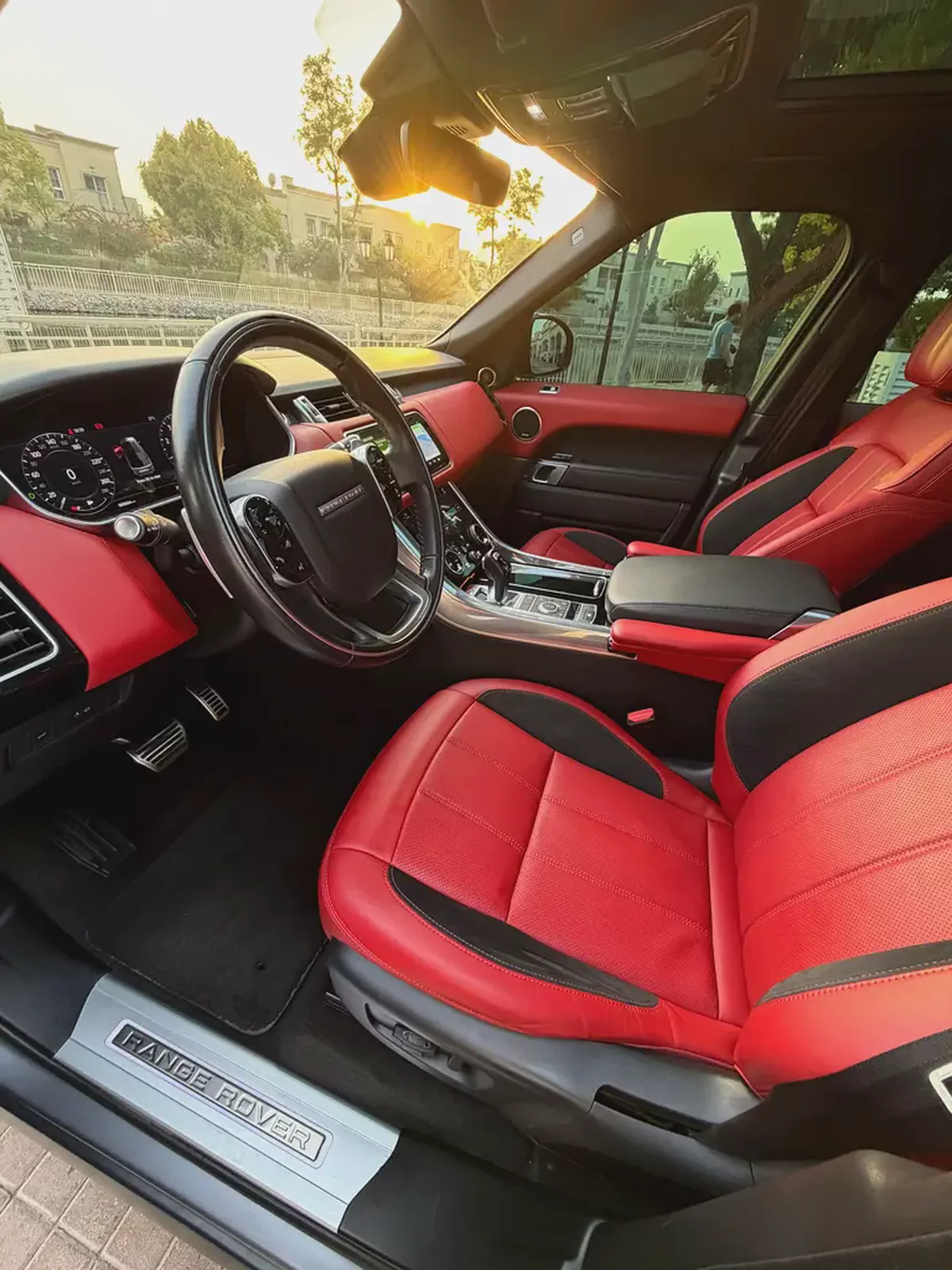 2022 Sport HSE P525 V8, Gcc, Full Options-1-1