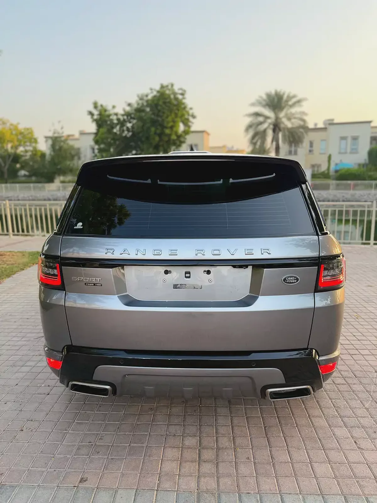 2022 Sport HSE P525 V8, Gcc, Full Options-4-4