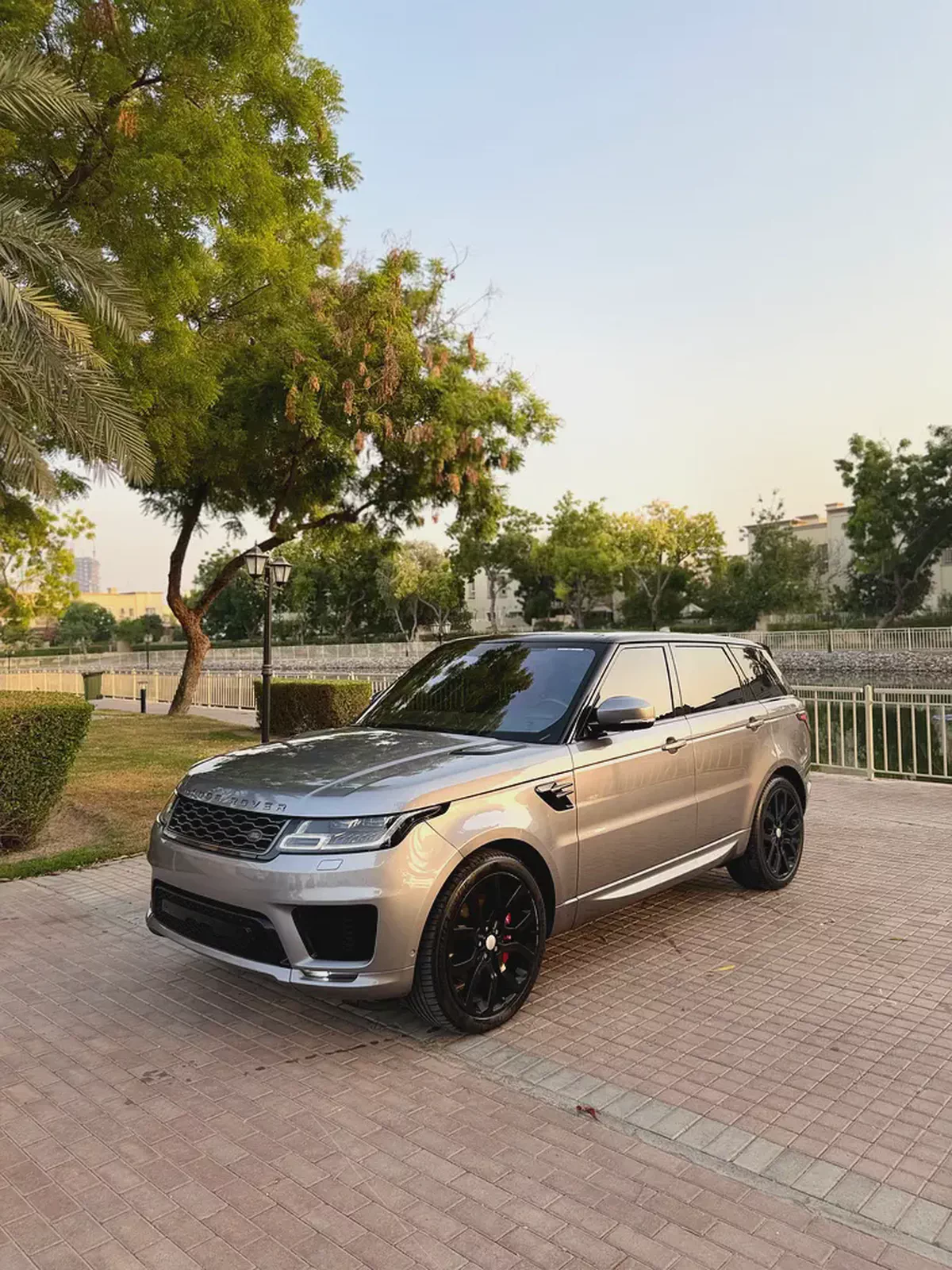 2022 Sport HSE P525 V8, Gcc, Full Options-7-7