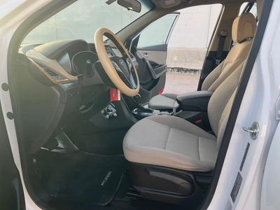 2016 Hyundai Santa Fe Sport - GCC Specs-16