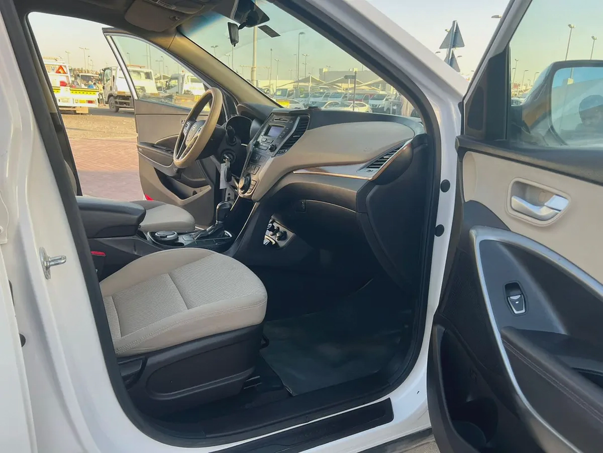 2016 Hyundai Santa Fe Sport - GCC Specs-13-13