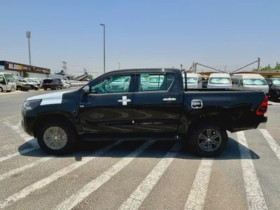 Toyota Hilux SR5 2026 - GCC Specs - Brand New!-2