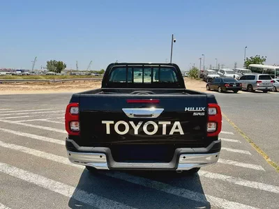 Toyota Hilux SR5 2026 - GCC Specs - Brand New!-5