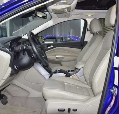 EXCELLENT DEAL for our Ford Escape SE ( 2014 Model ) in Blue Color GCC Specs-9