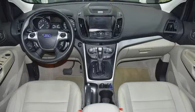 EXCELLENT DEAL for our Ford Escape SE ( 2014 Model ) in Blue Color GCC Specs-10