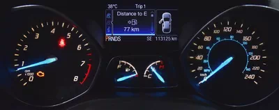 EXCELLENT DEAL for our Ford Escape SE ( 2014 Model ) in Blue Color GCC Specs-12