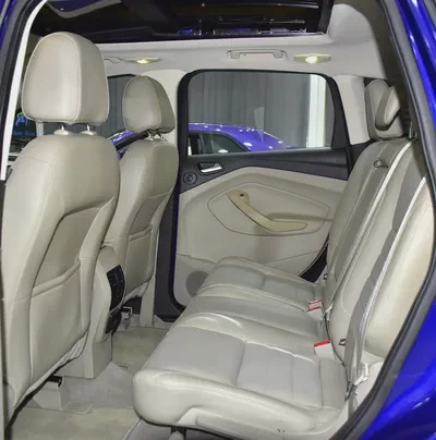 EXCELLENT DEAL for our Ford Escape SE ( 2014 Model ) in Blue Color GCC Specs-15