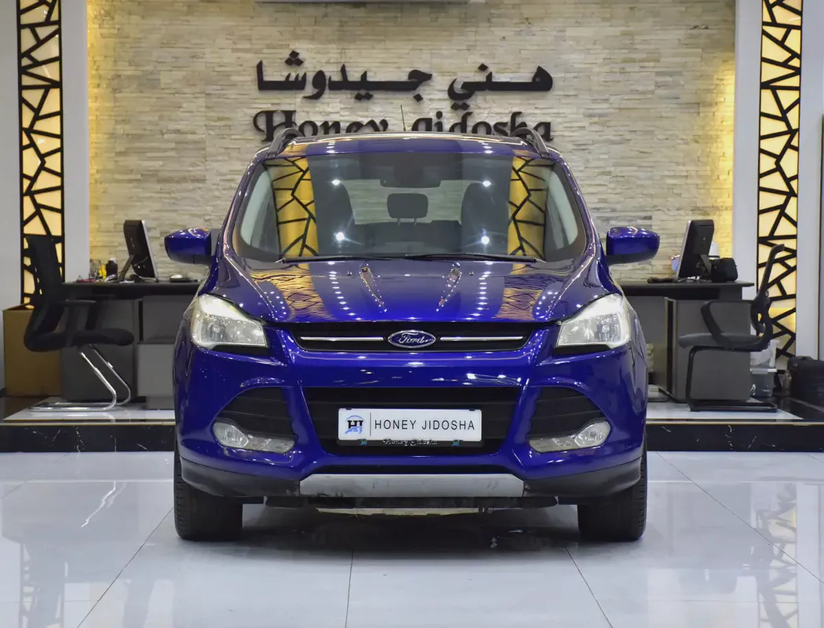 EXCELLENT DEAL for our Ford Escape SE ( 2014 Model ) in Blue Color GCC Specs