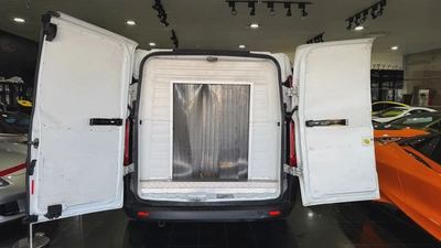 Ford Transit Refrigerator- GCC Specs - Full Service history from ford dealer - Excellent Condition-16