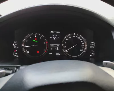 Lexus LX570 Platinum 2020 l V8 l AED 4,700 / Monthly-11