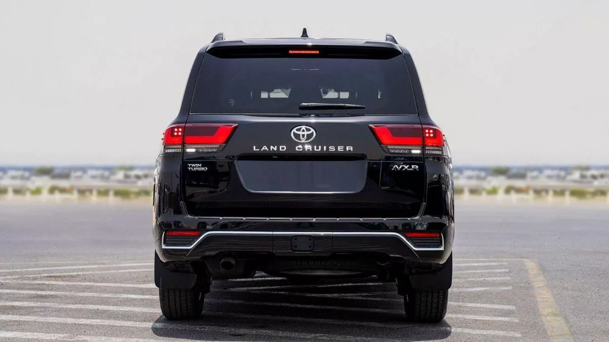 Toyota Land Cruiser VXR 3.5L-6-0