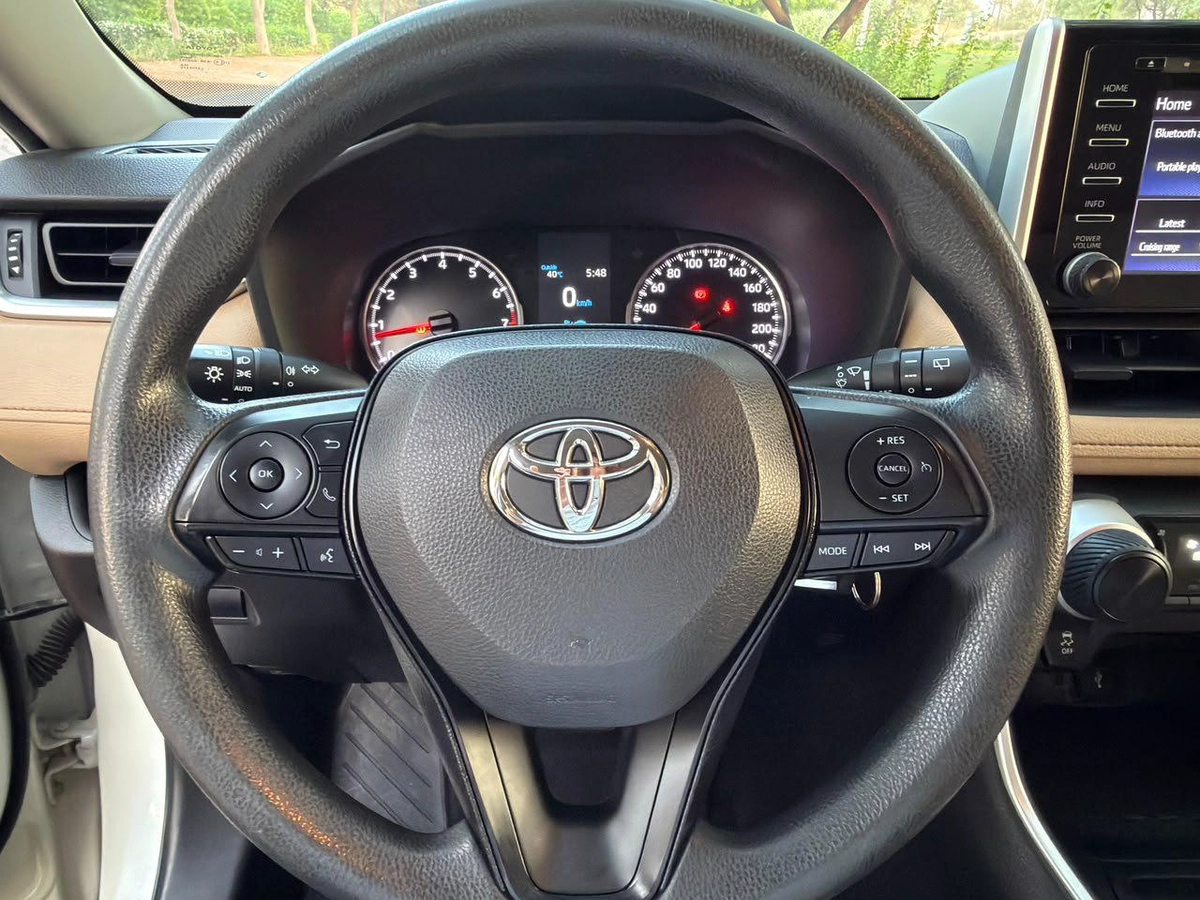 Gulf Specs 2021 TOYOTA RAV 4 EX (Mid Option) 2.5Litre V4, Agency Maintained (Al Futtaim)-12-12