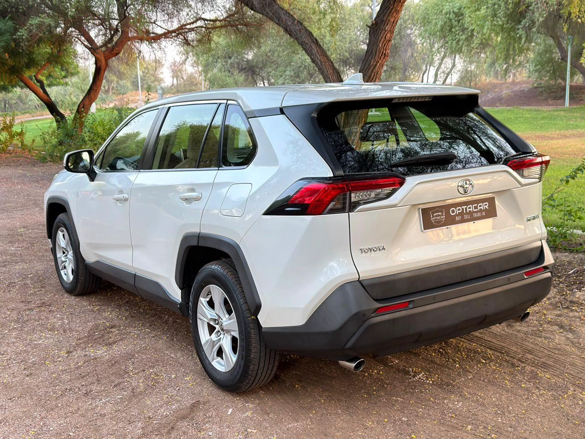 Gulf Specs 2021 TOYOTA RAV 4 EX (Mid Option) 2.5Litre V4, Agency Maintained (Al Futtaim)-18-18