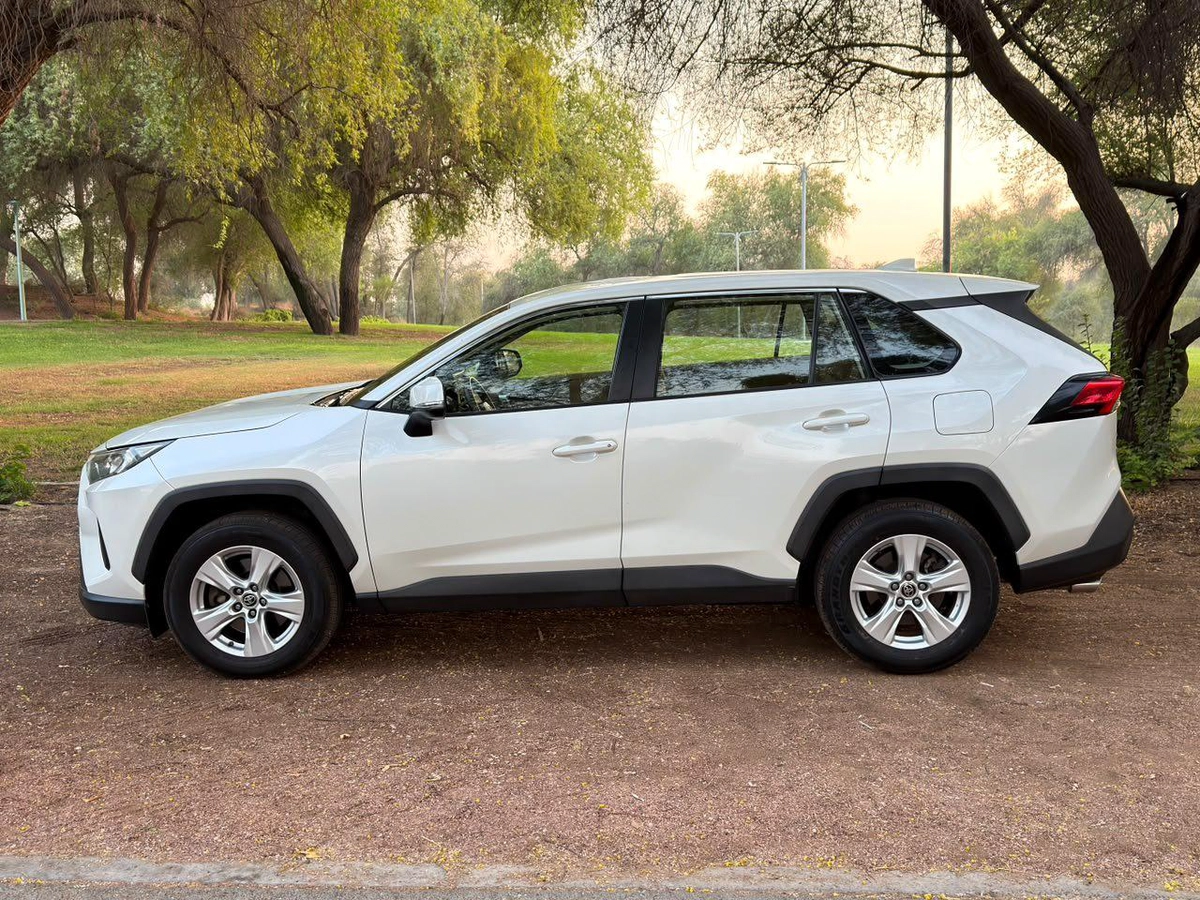 Gulf Specs 2021 TOYOTA RAV 4 EX (Mid Option) 2.5Litre V4, Agency Maintained (Al Futtaim)-17-17