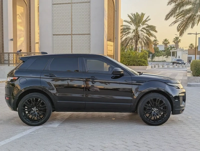 Land Rover Range Rover Evoque SE 2018 US  Premium Condition Clean  Well Maintained Luxury SUV-17