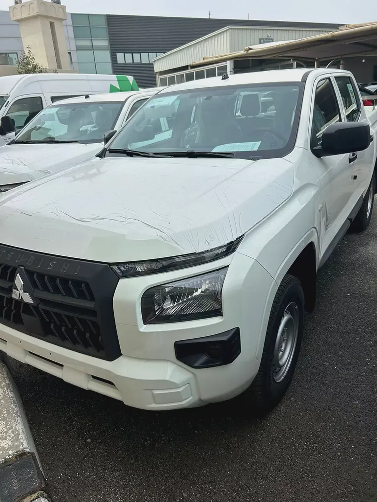 Mitsubishi L200 Double Cab GL 2026 GCC Specs