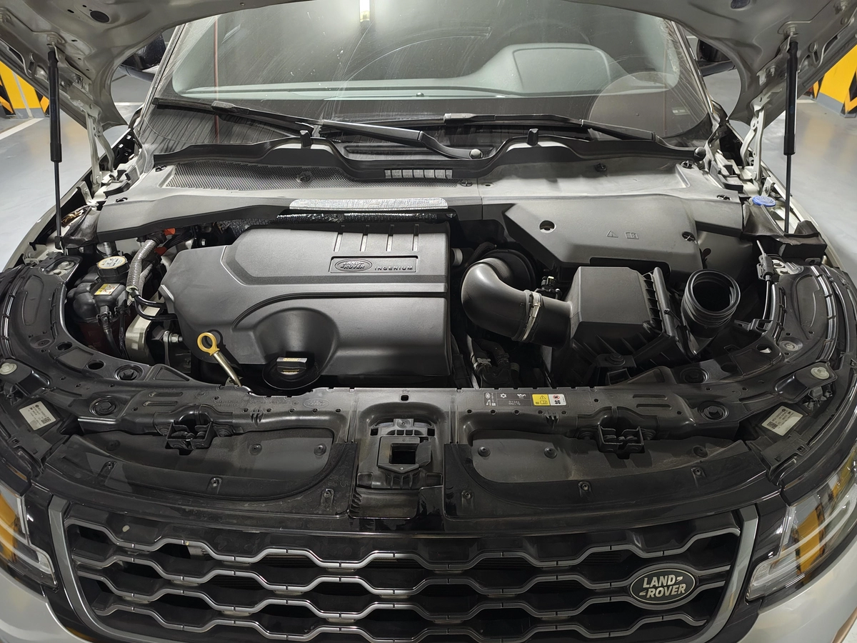 Range Rover Evoque 2021 P200 R-Dynamic SE-3-3