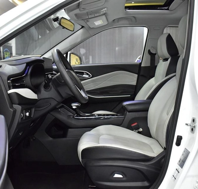 JAC JS4 1.5T ( 2023 Model ) in White Color GCC Specs-11