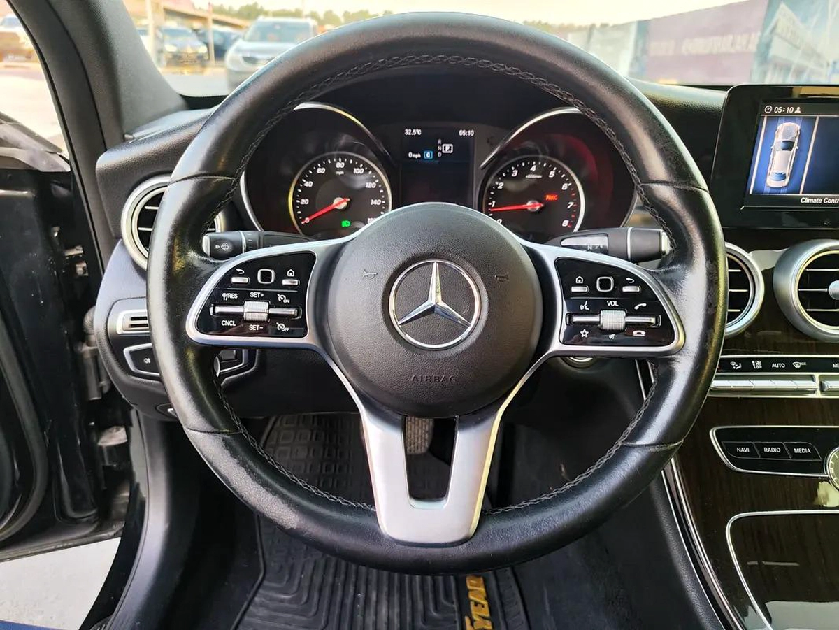 Mercedes-Benz C-Class C300-7-7