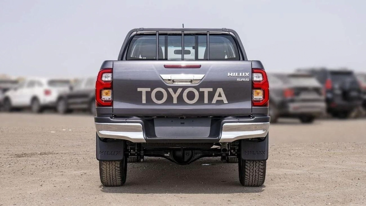 Toyota Hilux Toyota Hilux Sr5 2.4L Diesel 2024 full option for export only-11-11