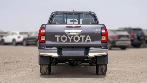 Toyota Hilux Toyota Hilux Sr5 2.4L Diesel 2024 full option for export only