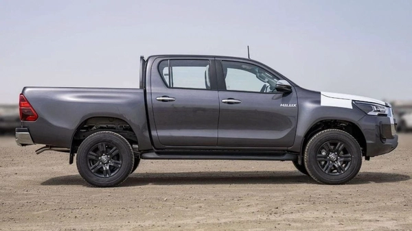 Toyota Hilux Toyota Hilux Sr5 2.4L Diesel 2024 full option for export only