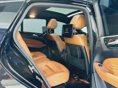 MERCEDES GLE43 AMG 2018 GCC SPECS NO ACCIDENTS MINT CONDITION WITH ONE YEAR WARRANTY-9