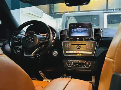 MERCEDES GLE43 AMG 2018 GCC SPECS NO ACCIDENTS MINT CONDITION WITH ONE YEAR WARRANTY-7