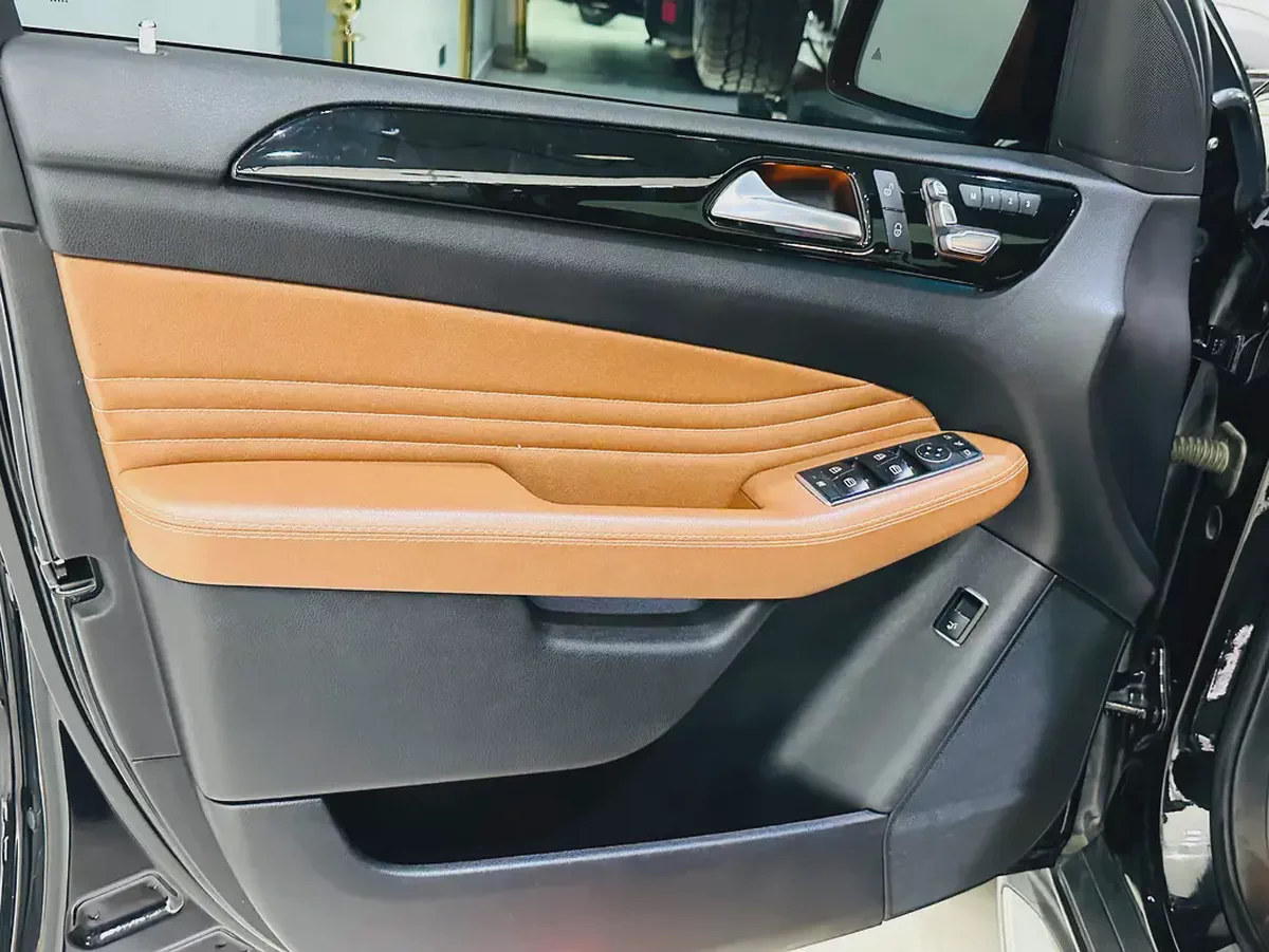 MERCEDES GLE43 AMG 2018 GCC SPECS NO ACCIDENTS MINT CONDITION WITH ONE YEAR WARRANTY-8-8