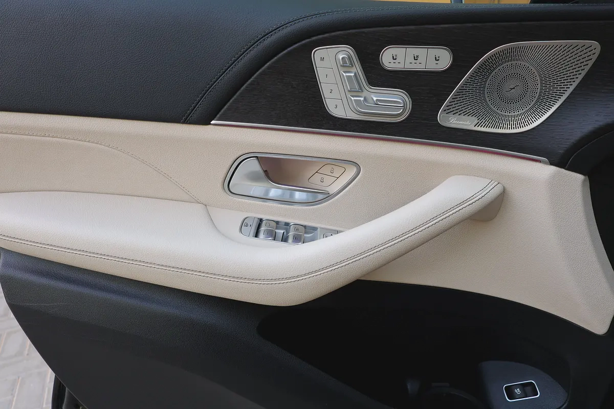 Mercedes-Benz GLS 450 4MATIC 2024 - GCC Specs - Brand New-7-7