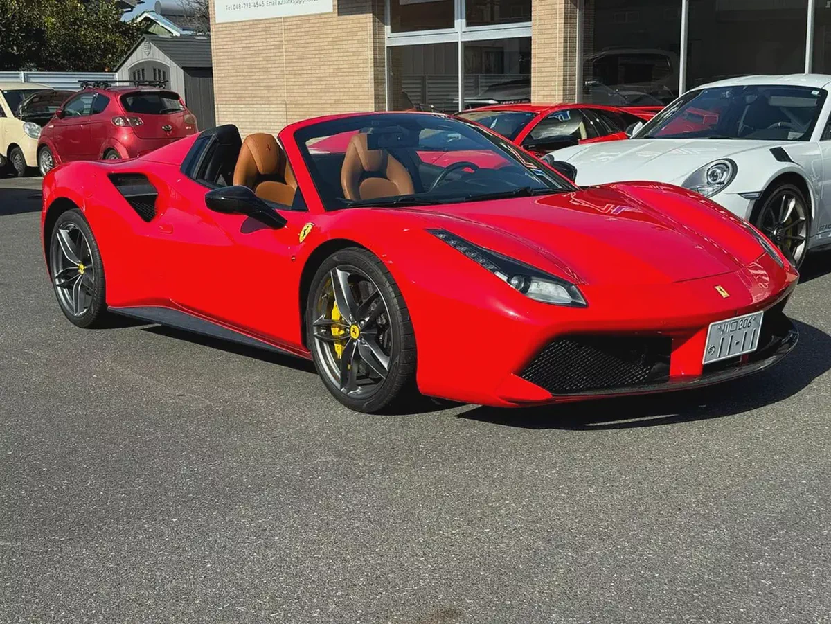 Ferrari 488 Spider 2016 | GCC Specs | Pristine Condition-1-1
