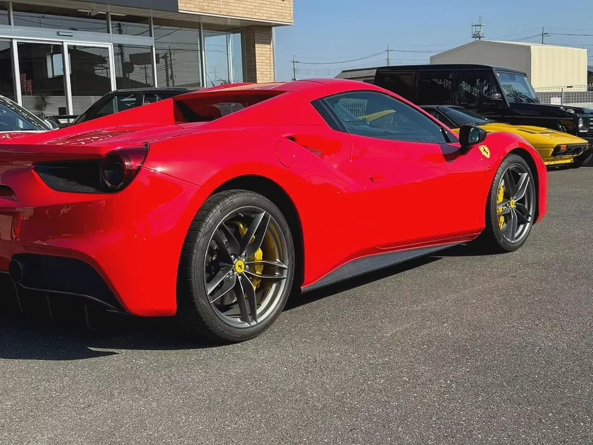 Ferrari 488 Spider 2016 | GCC Specs | Pristine Condition-3-3
