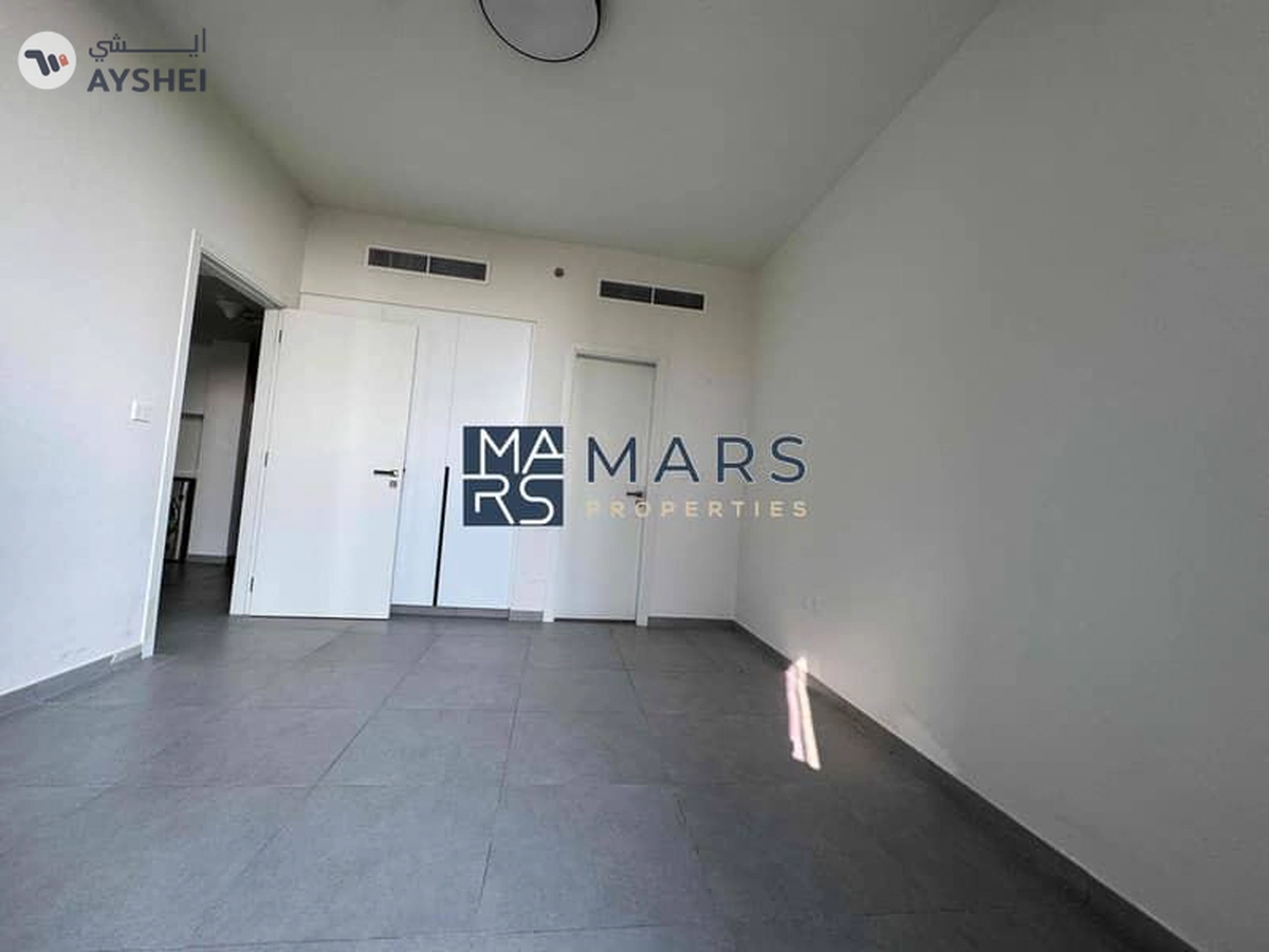 The Cozy & Lavish 1BHK Apartment in Boulevard Aljada-4-4