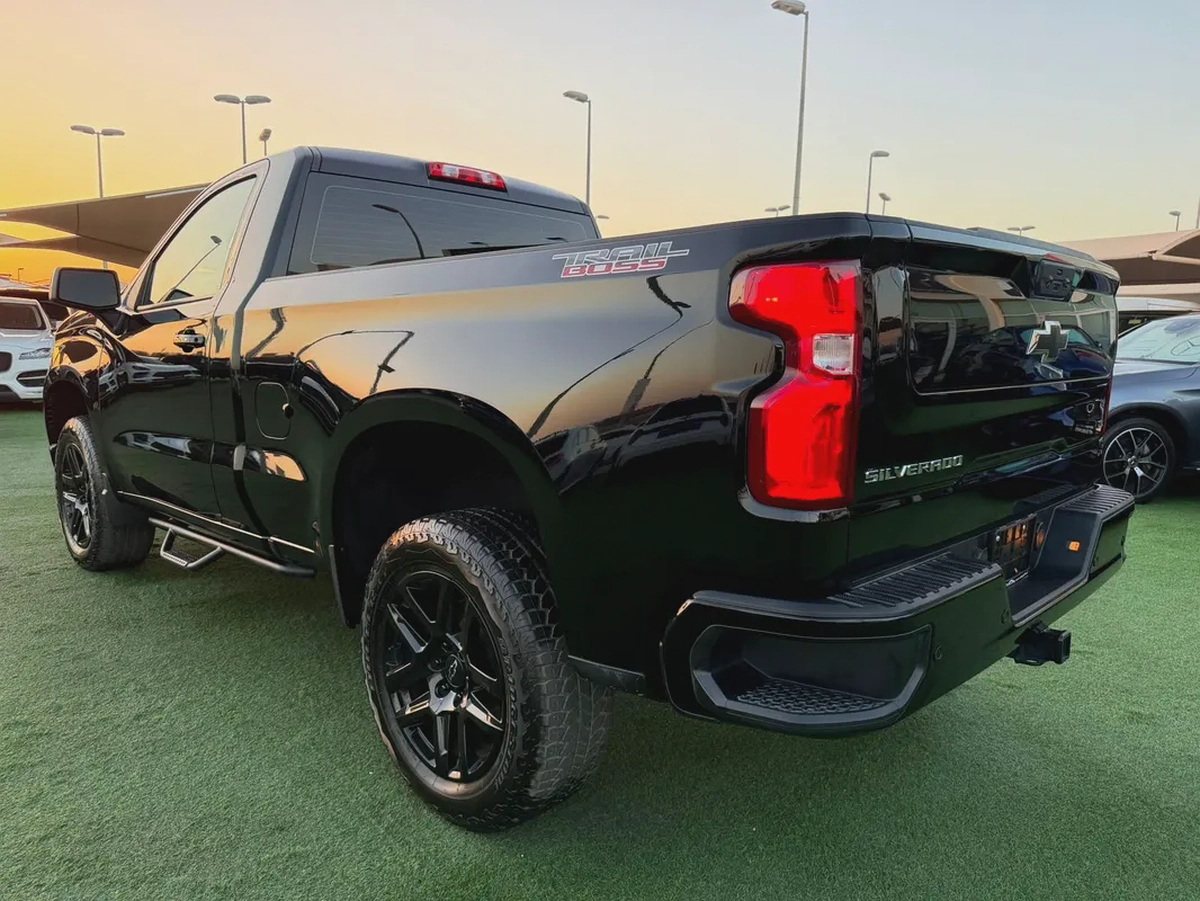(2023) CHEVROLET SILVERADO //TRAILBOSS// GCC FULL OPTION -EXCELLENT CONDITION--6-6