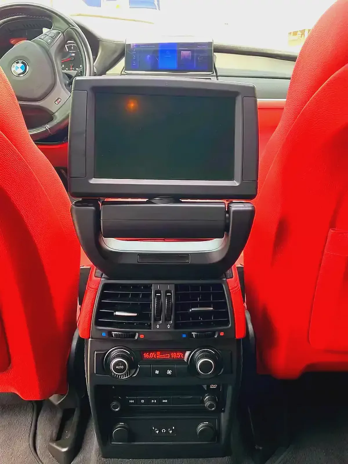 2014 BMW X6M  4.4L V8 555 HP || LOW MILEAGE || ACCIDENT FREE || GCC || CARPLAY TOUCH SCREEN-11-11