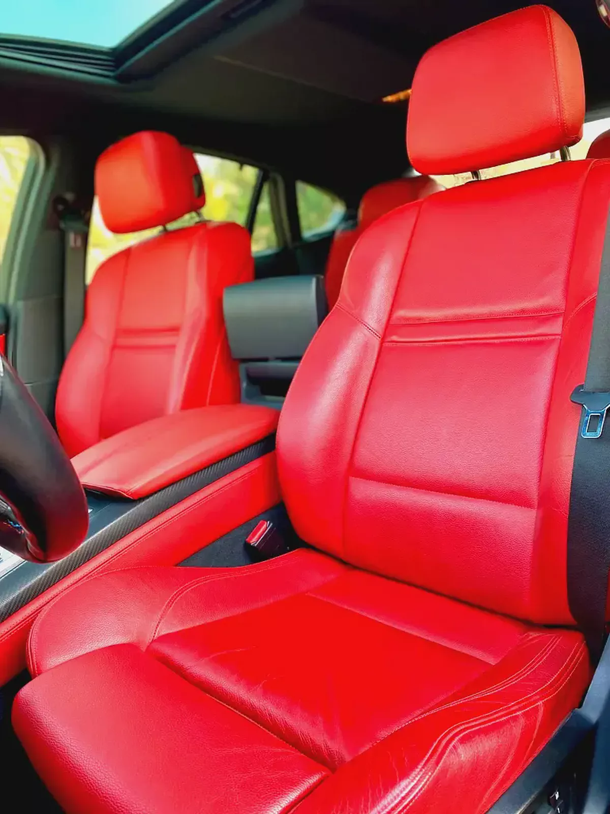 2014 BMW X6M  4.4L V8 555 HP || LOW MILEAGE || ACCIDENT FREE || GCC || CARPLAY TOUCH SCREEN-18-18