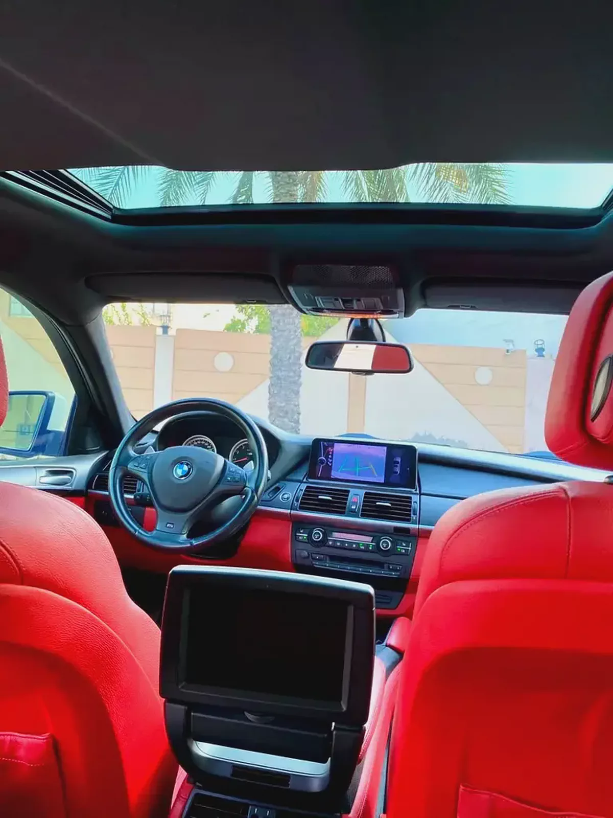 2014 BMW X6M  4.4L V8 555 HP || LOW MILEAGE || ACCIDENT FREE || GCC || CARPLAY TOUCH SCREEN-19-19