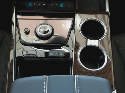 2025 ESCALADE SPORT PLATINUM CAPTAIN SEATS SUV BRAND NEW 0KM-10