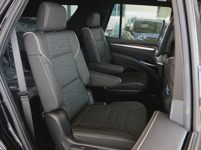 2025 ESCALADE SPORT PLATINUM CAPTAIN SEATS SUV BRAND NEW 0KM-12
