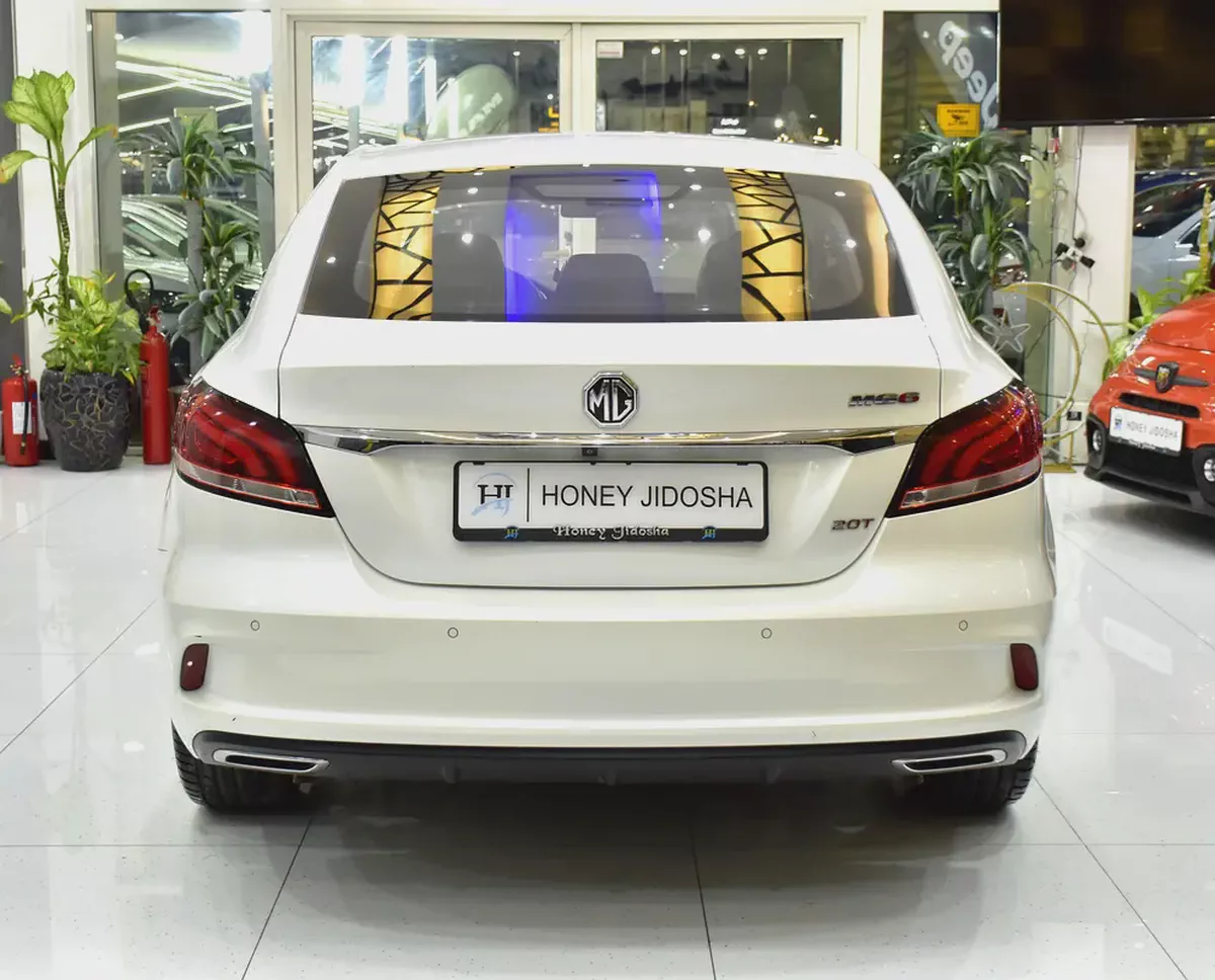 AED 491 EMi for 5Yrs | MG MG6 20T Trophy ( 2022 Model ) in White Color GCC Specs-4-4