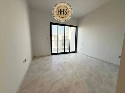 Prime Location ! 3Bed Townhouse Villa Available For Rent in Villanova-2