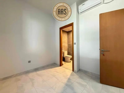 Prime Location ! 3Bed Townhouse Villa Available For Rent in Villanova-5