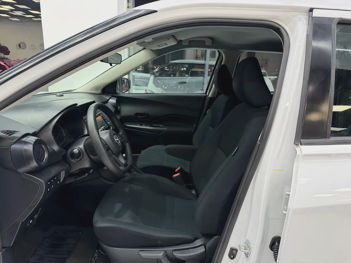 nissan kicks low km-7-7