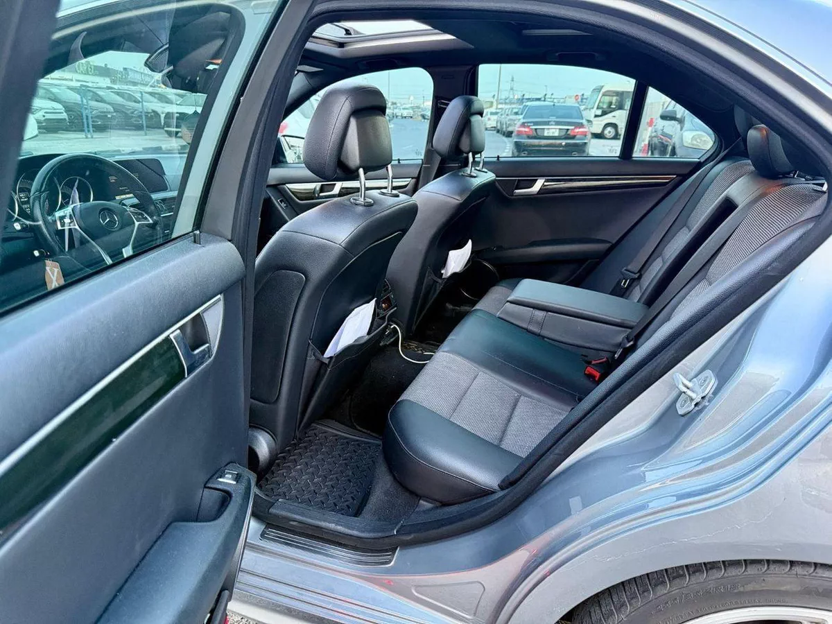 Mercedes Benz C200 AVANTGARDE SPORTS C200-11-0