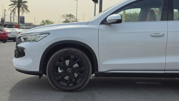 BYD SEALION 5 Design DM-i (White)